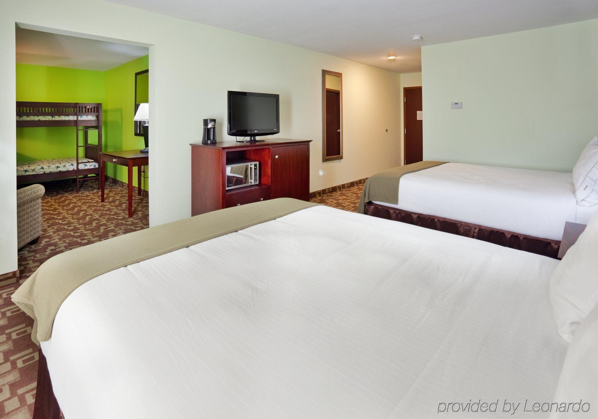 Holiday Inn Express Hotel & Suites St. Charles By Ihg Saint Charles Quarto foto